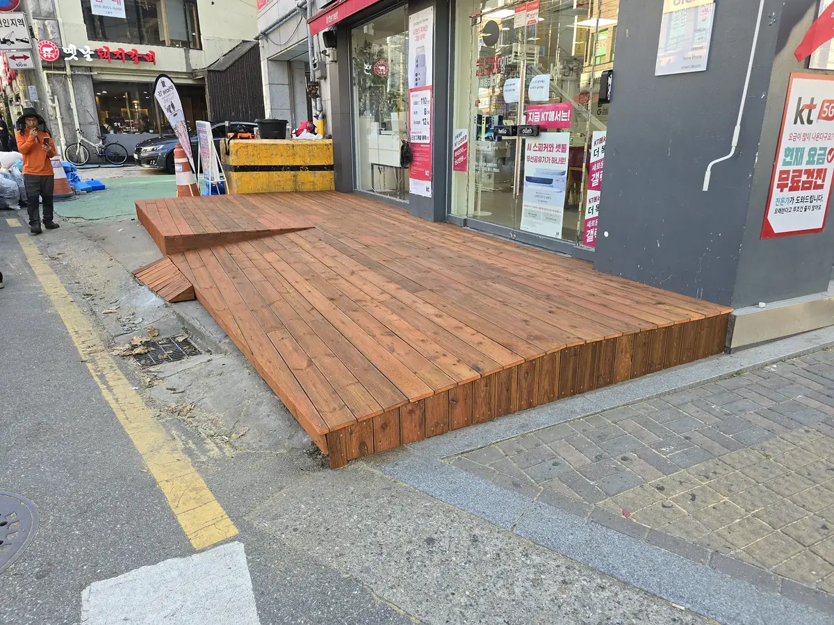 합성목재 데크 시공
